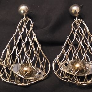 Taxco carsi SS fish in a net earrings.